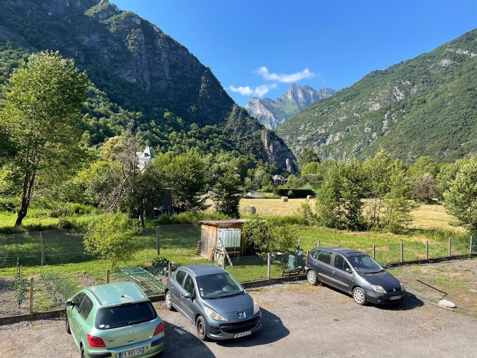 Mountain View 2 Bedroom Apartment Saint Beat Lez Екстериор снимка
